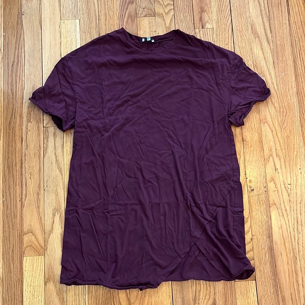 Maroon t-shirt dress with slit